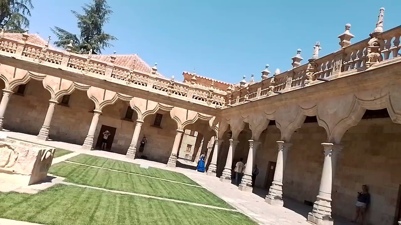 Teatro-Clasico-en-el-Patio-de-Escuelas-Menores-de-Salamanca - León Digital
