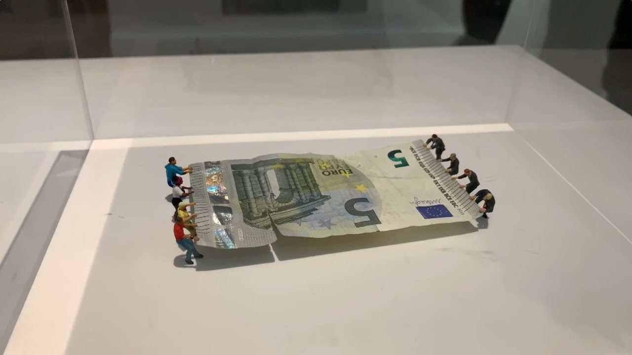 Arte-Insolito-Exposicion-de-Obras-en-Miniatura-en-Segovia - León Digital