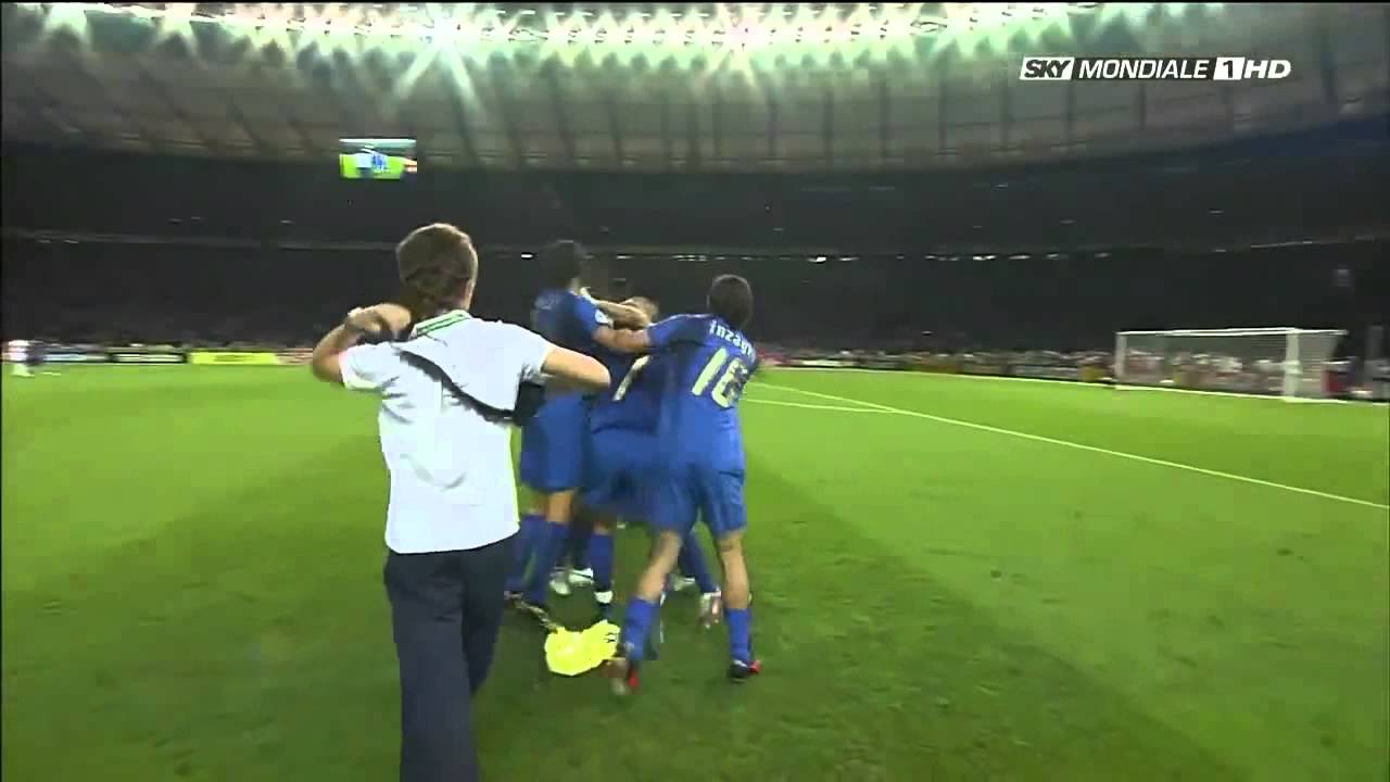 Fabio-Grosso-El-lateral-izquierdo-que-anoto-el-gol-decisivo-en-la-final-de-la-Copa-del-Mundo-2006 - León Digital Fabio Grosso: El lateral izquierdo que anotó el gol decisivo en la final de la Copa del Mundo 2006
