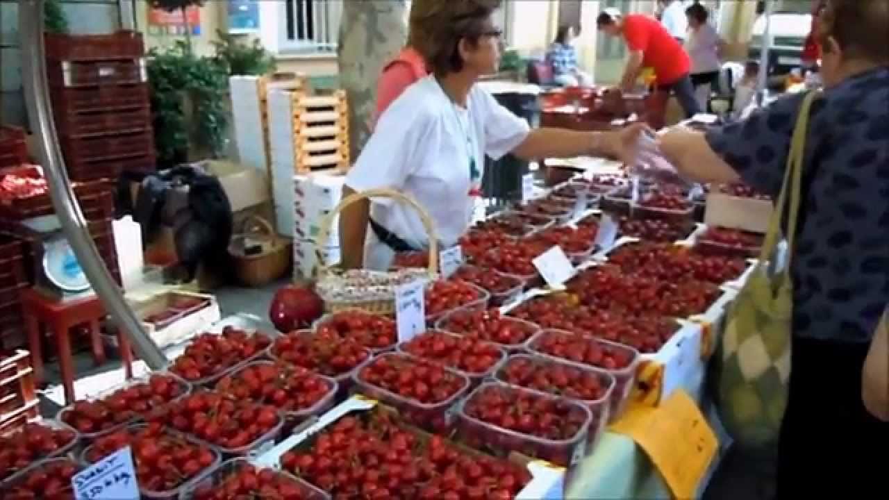 La-Fete-de-la-Cerise-en-Ceret-Frutas-y-Tradicion-en-Pirineos-Orientales - León Digital La Fête de la Cerise en Céret: Frutas y Tradición en Pirineos Orientales